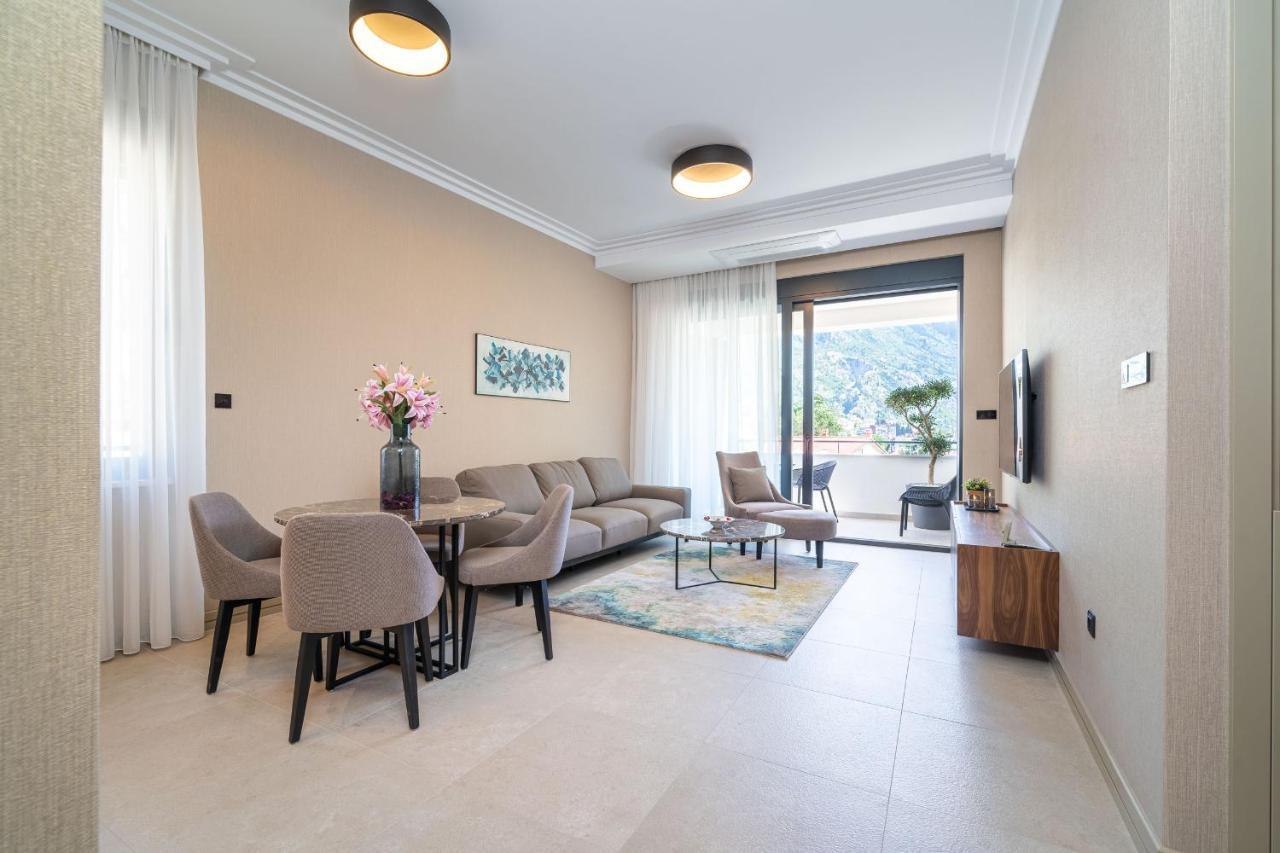 C Group Apartments Kotor Exterior foto